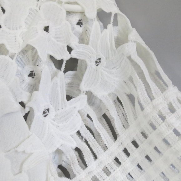 LACE & HEELS BOUTIQUE - lace/crochet style dress - size 10 - Picture 9 of 12